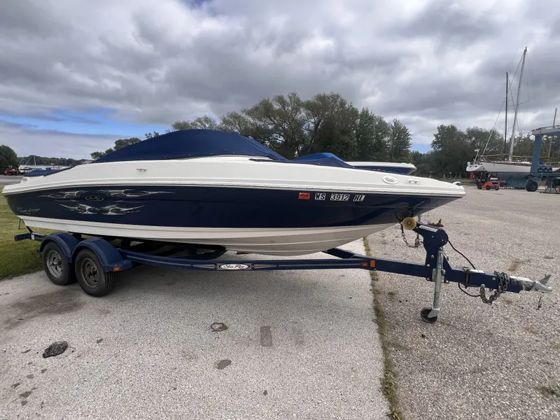 Slide: The Image of Sea Ray 205 Sport 2008 - 3