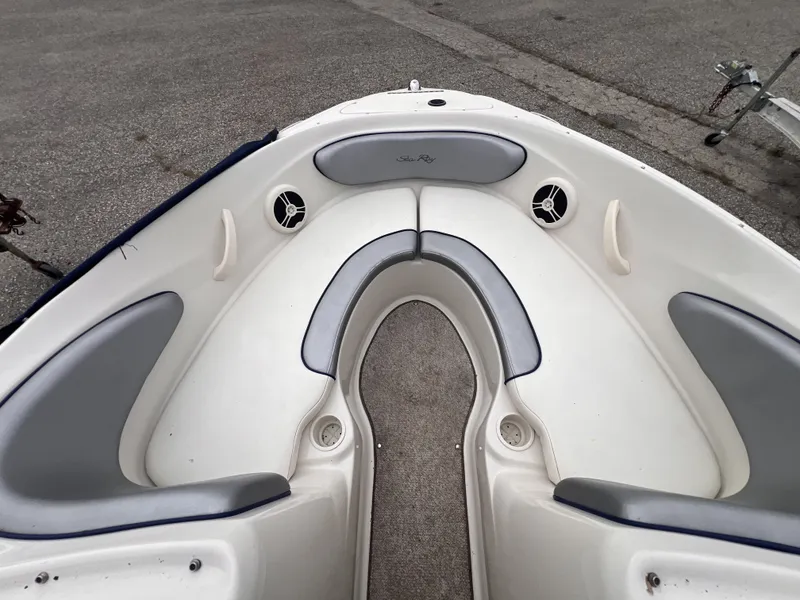 Slide: The Image of Sea Ray 205 Sport 2008 - 8