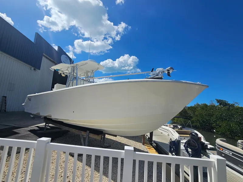 The Image of SeaVee 320Z 2015 - 0