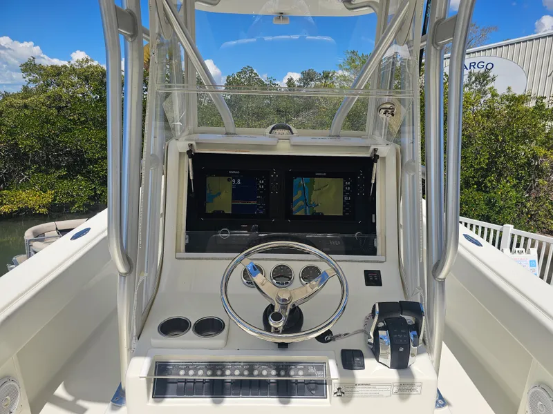 Slide: The Image of SeaVee 320Z 2015 - 23