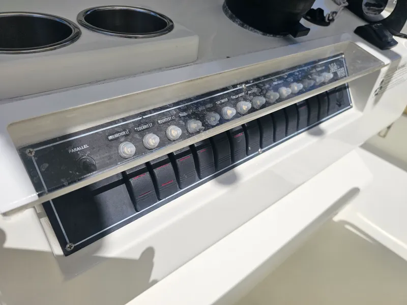 Slide: The Image of SeaVee 320Z 2015 - 25