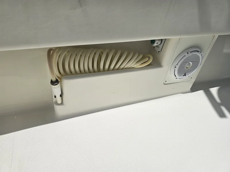 Slide: The Image of SeaVee 320Z 2015 - 34