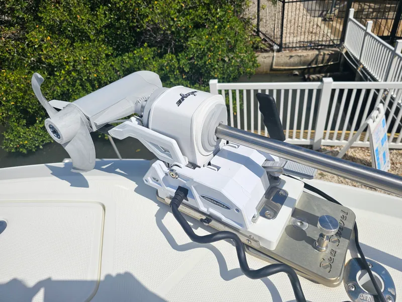 Slide: The Image of SeaVee 320Z 2015 - 40