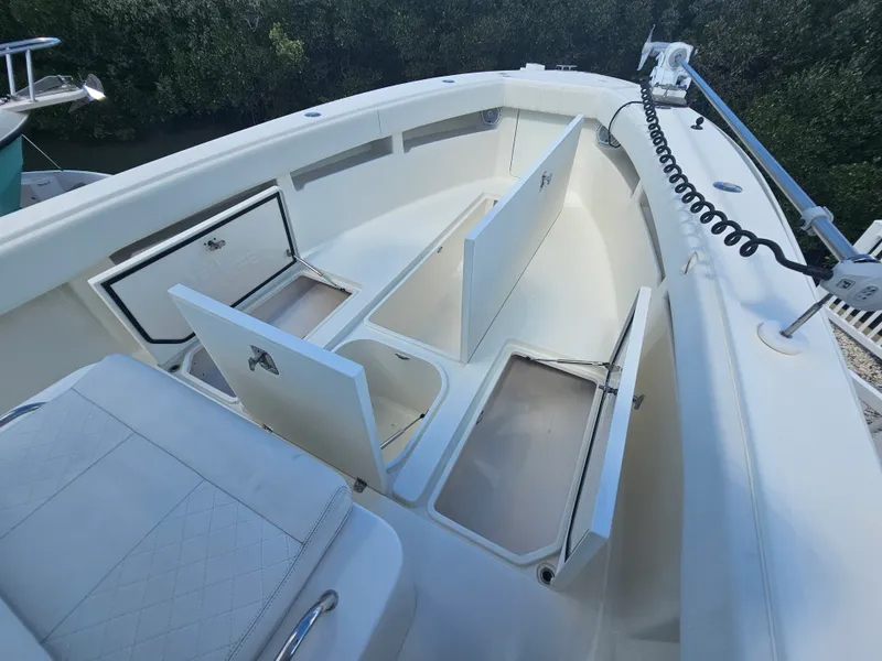 Slide: The Image of SeaVee 320Z 2015 - 53