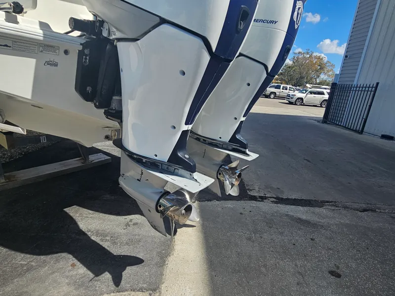 Slide: The Image of SeaVee 320Z 2015 - 7