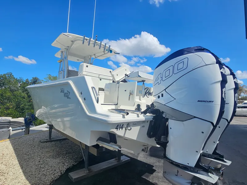 Slide: The Image of SeaVee 320Z 2015 - 9