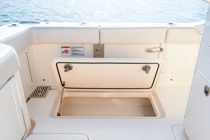 Slide: The Image of Scout 288 LXF 2026 - 30