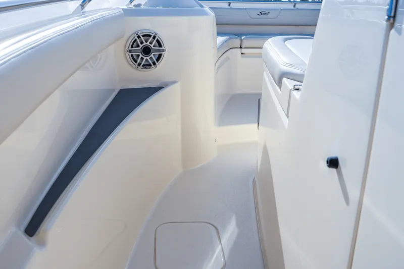 Slide: The Image of Scout 288 LXF 2026 - 53