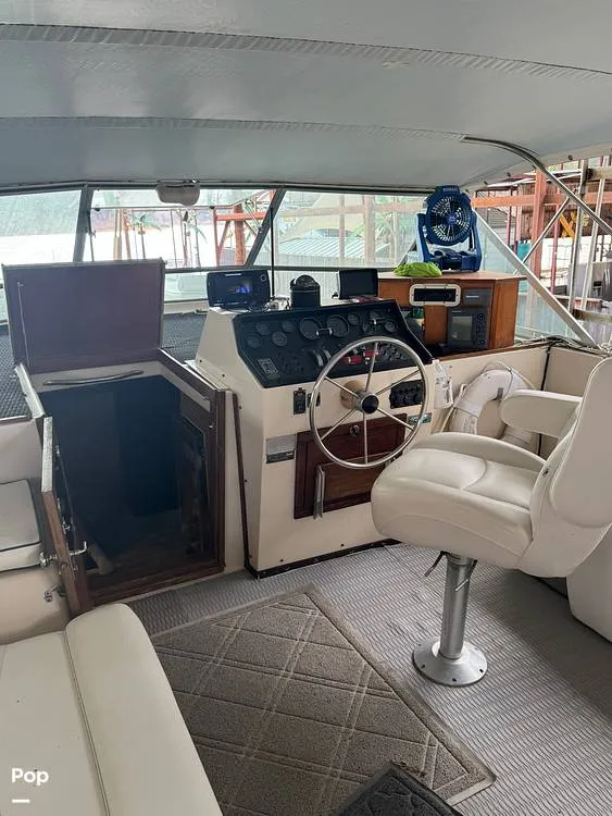 Slide: The Image of Chris-Craft 381 Catalina 1980 - 16843142
