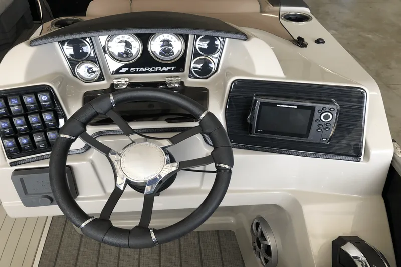 Slide: The Image of Starcraft CX 23 DL TT 2025 - 16