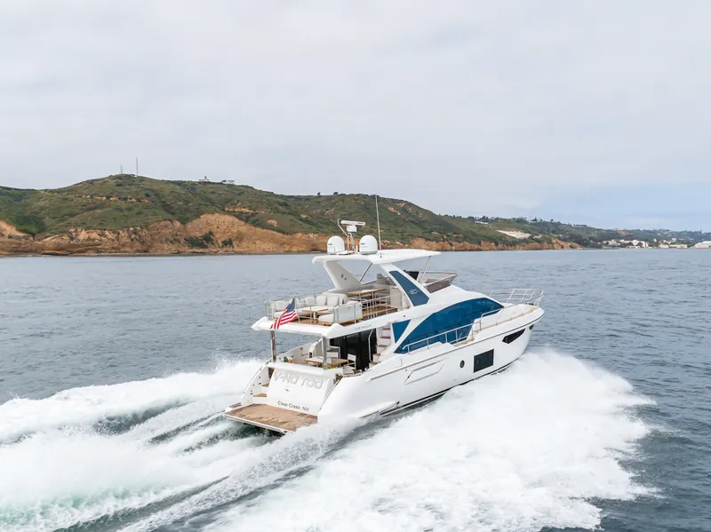 Slide: The Image of Azimut FLY 60 2020 - 2