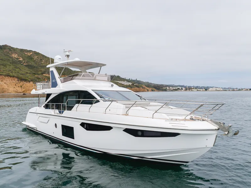 Slide: The Image of Azimut FLY 60 2020 - 20