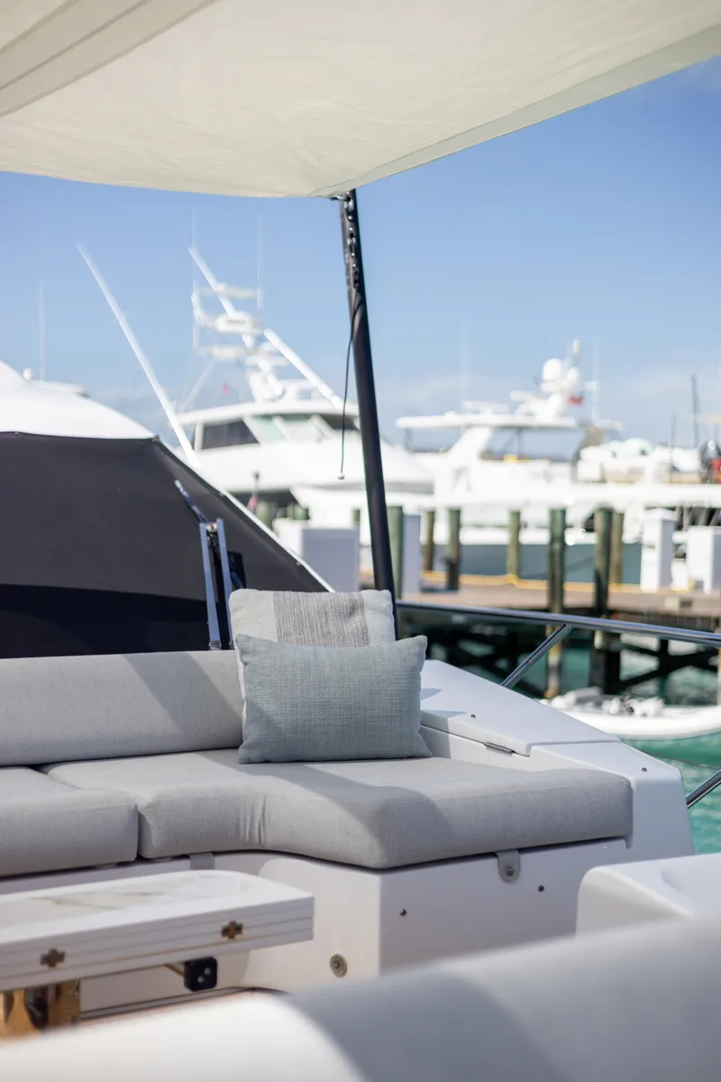 Slide: The Image of Azimut AZ60 FLY 2023 - 6