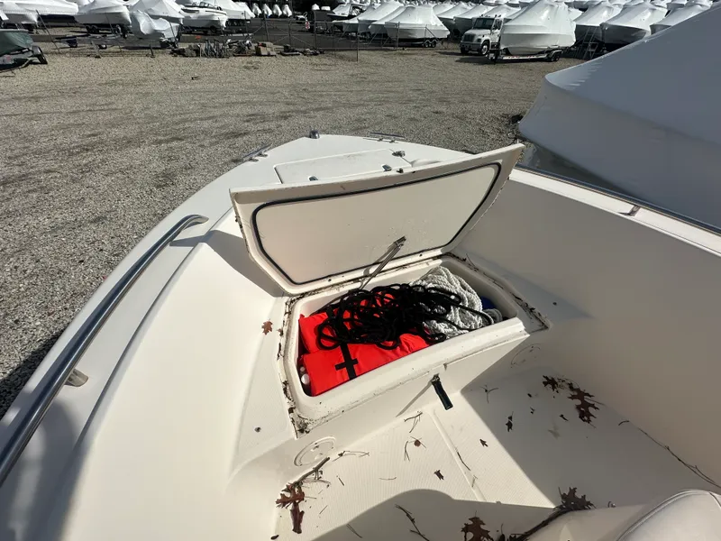 Slide: The Image of Grady-White FISHERMAN 180 2016 - 12