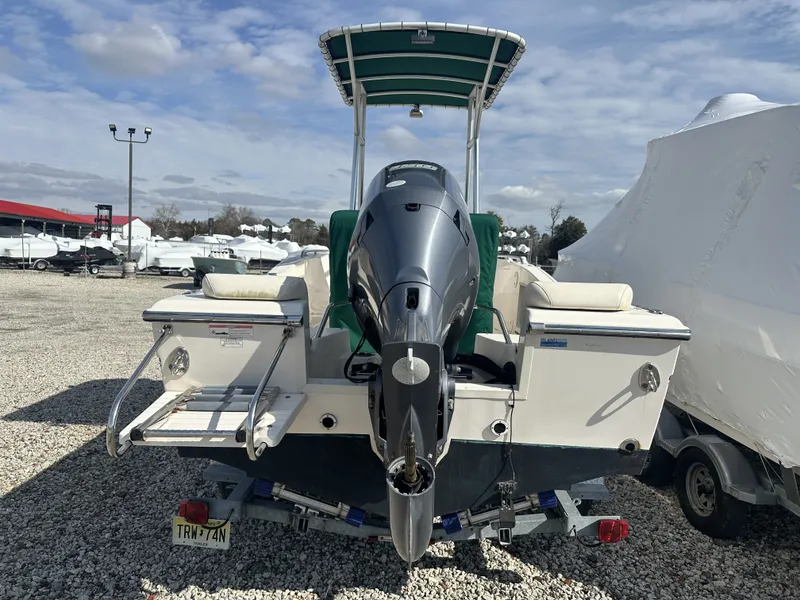 Slide: The Image of Grady-White FISHERMAN 180 2016 - 2