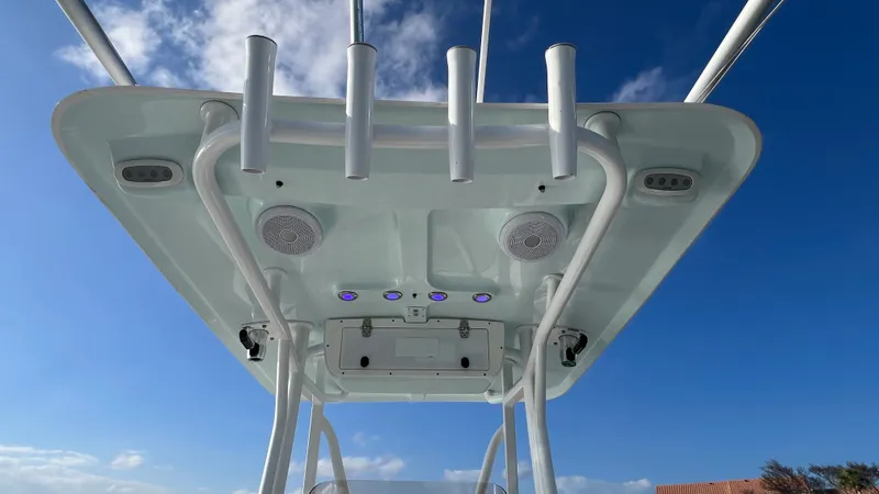 Slide: The Image of Sea Hunt ULTRA 234 2017 - 12