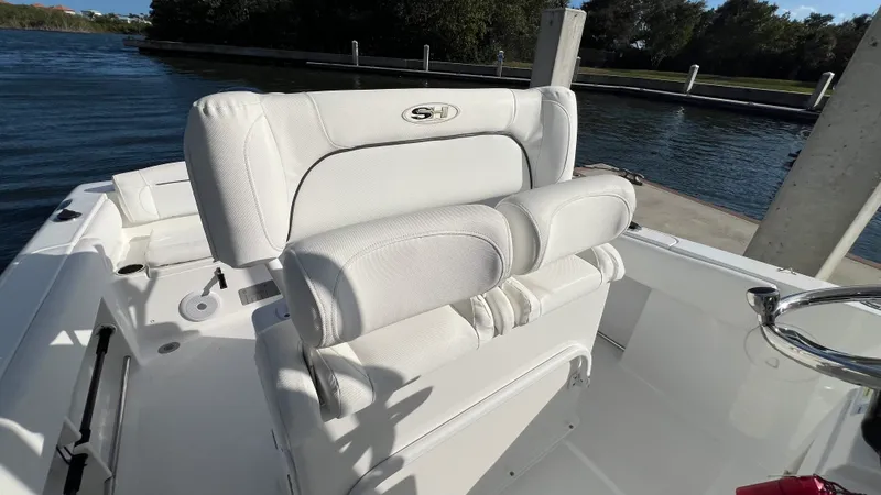 Slide: The Image of Sea Hunt ULTRA 234 2017 - 18