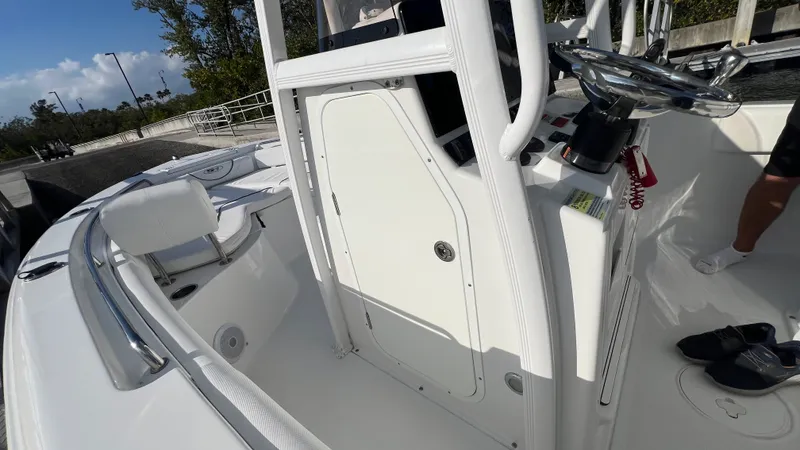 Slide: The Image of Sea Hunt ULTRA 234 2017 - 26