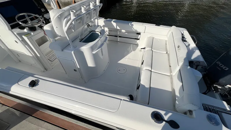 Slide: The Image of Sea Hunt ULTRA 234 2017 - 34