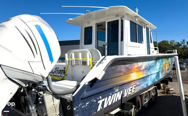 Slide: The Image of Twin Vee 36 Cat Pilot House 2011 - 16840534