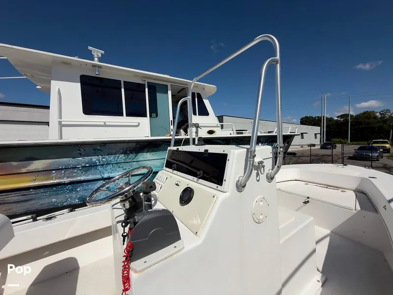 Slide: The Image of Dusky 203 Open Fisherman 2005 - 16841028