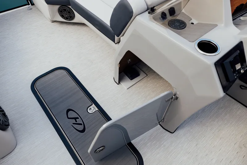 Slide: The Image of Harris 230SL SPT 2026 - 55