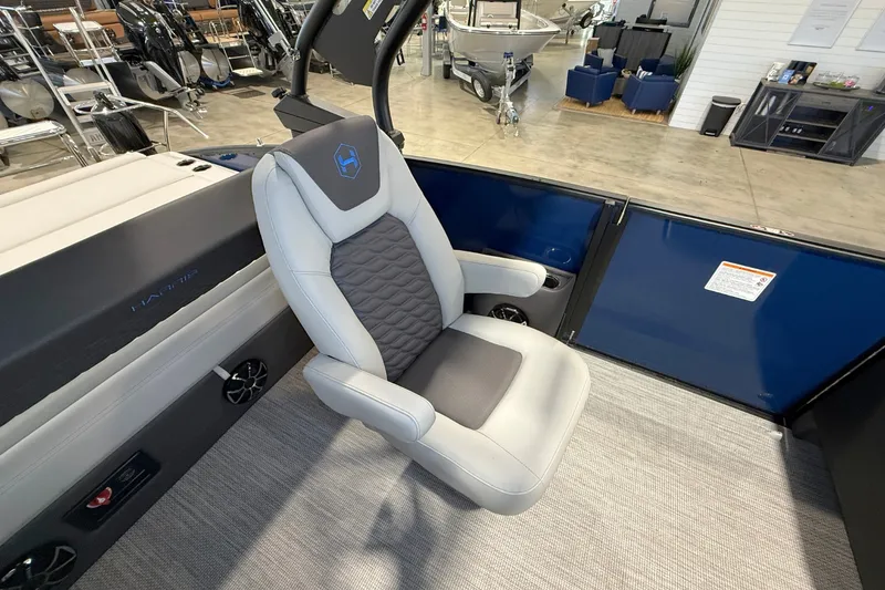 Slide: The Image of Harris Sunliner 230 SPORT 2026 - 17