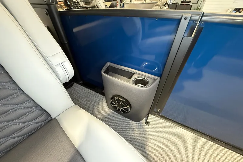 Slide: The Image of Harris Sunliner 230 SPORT 2026 - 18