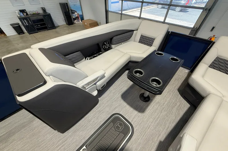 Slide: The Image of Harris Sunliner 230 SPORT 2026 - 26