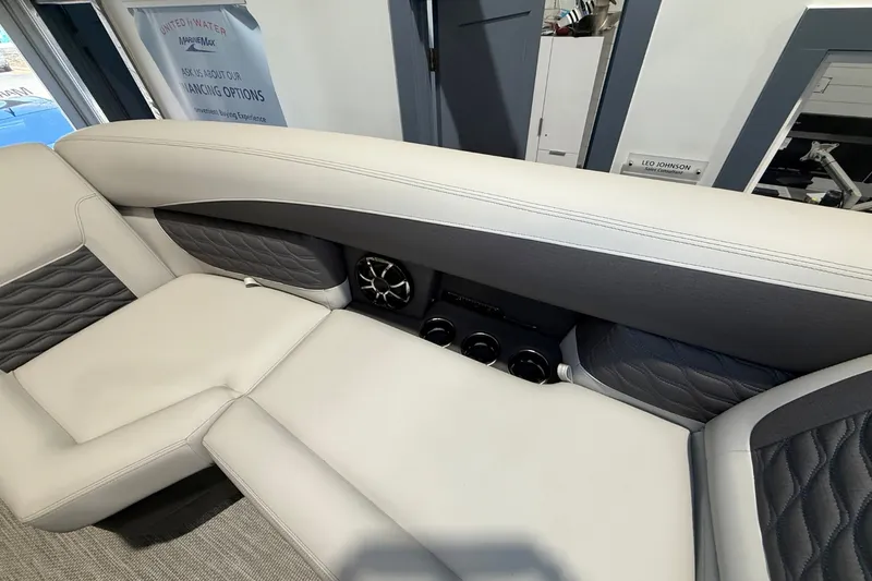 Slide: The Image of Harris Sunliner 230 SPORT 2026 - 31