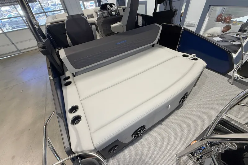 Slide: The Image of Harris Sunliner 230 SPORT 2026 - 7