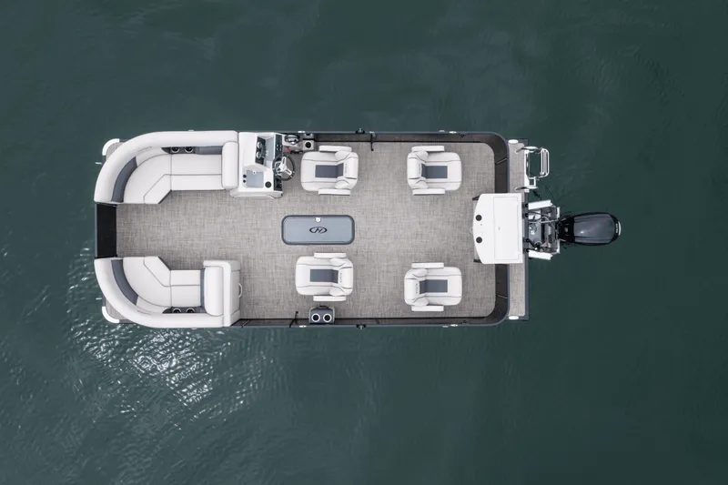 Slide: The Image of Harris Cruiser 210 2026 - 6