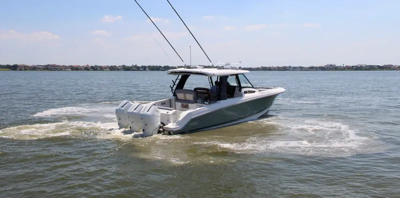 Slide: The Image of Boston Whaler 350 Realm 2026 - 83
