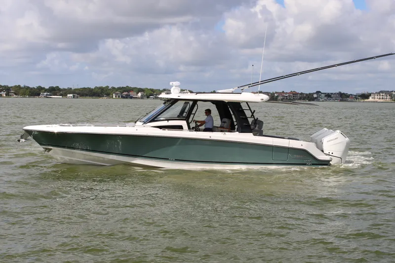 The Image of Boston Whaler 350 Realm 2026 - 0