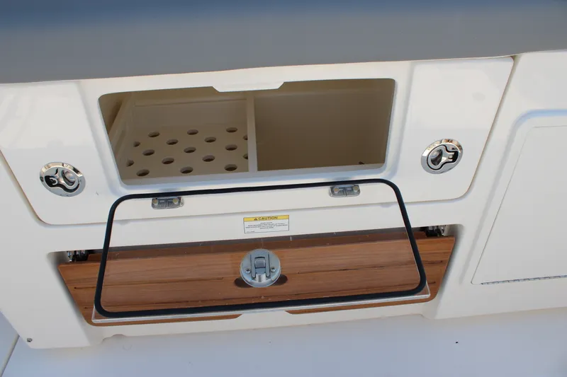 Slide: The Image of Boston Whaler 350 Realm 2026 - 70