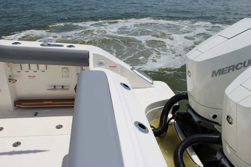 Slide: The Image of Boston Whaler 350 Realm 2026 - 78