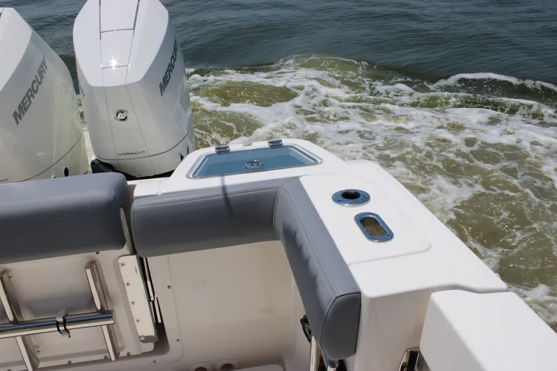 Slide: The Image of Boston Whaler 350 Realm 2026 - 80