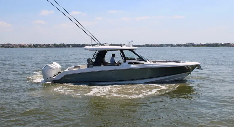 Slide: The Image of Boston Whaler 350 Realm 2026 - 84
