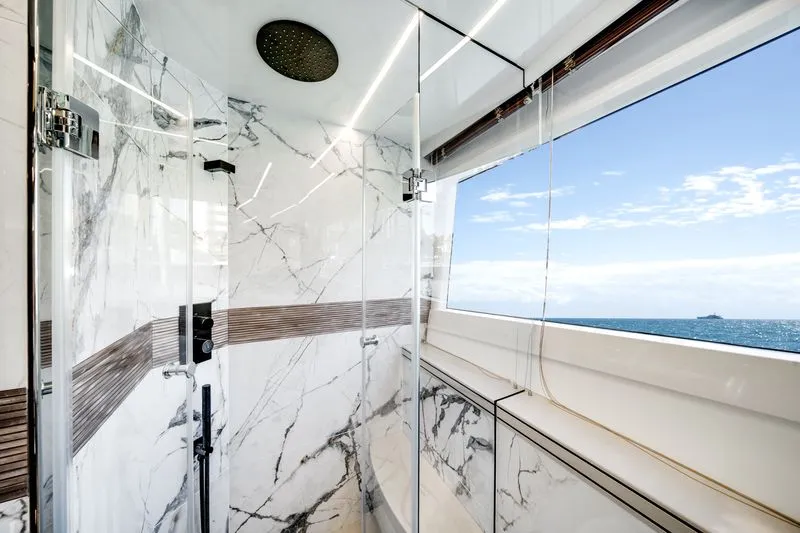 Slide: The Image of Galeon 560 FLY 2024 - 28