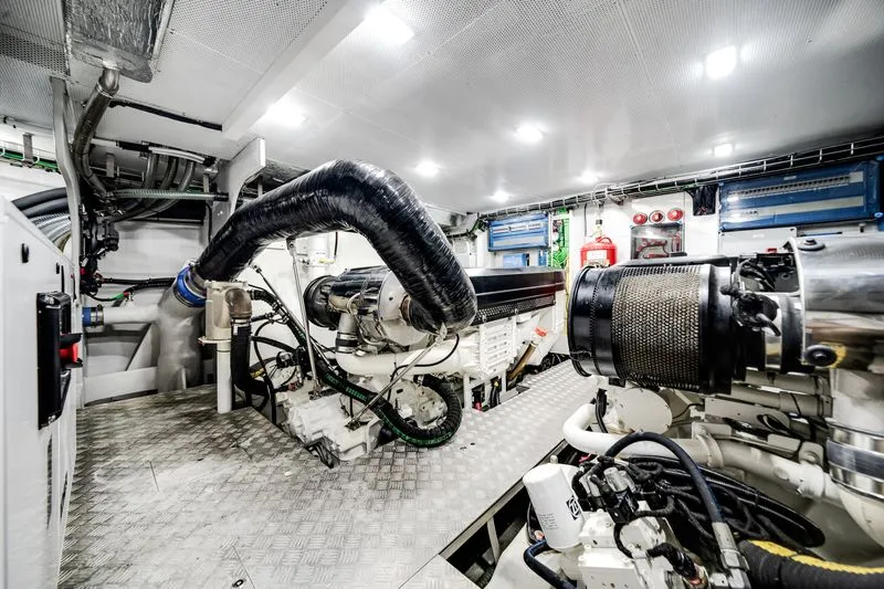 Slide: The Image of Galeon 560 FLY 2024 - 53