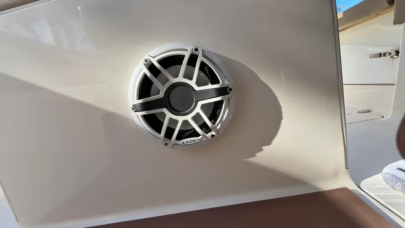 Slide: The Image of Scout 277 LXF 2020 - 32