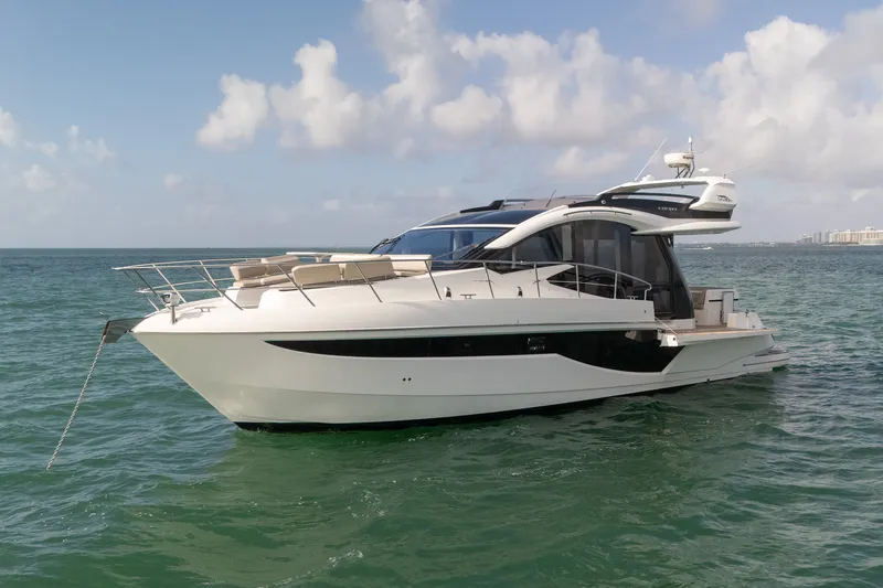 Slide: The Image of Galeon 47 SKY 2023 - 4