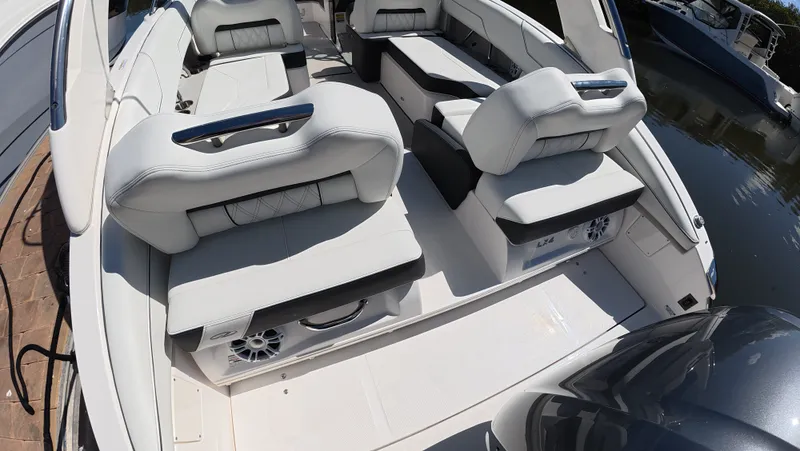 Slide: The Image of Regal LX4 2025 - 7