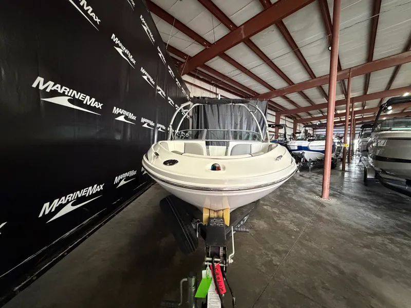 Slide: The Image of Sea Ray 185 Sport 2011 - 2