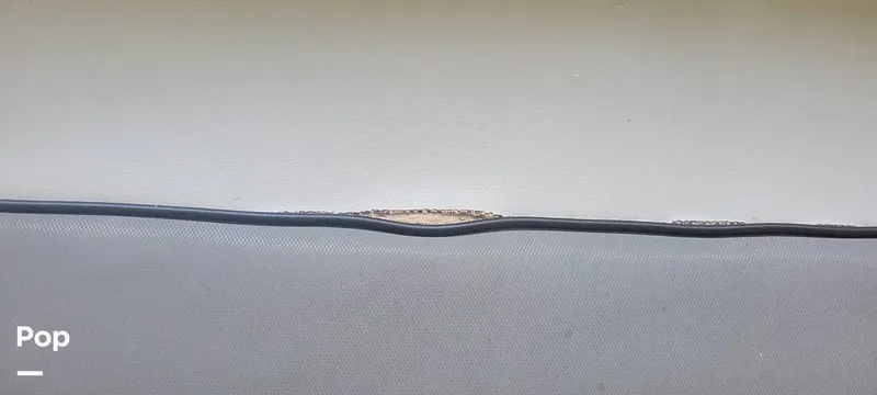 Slide: The Image of Seat In Front Of Engine - 16843086