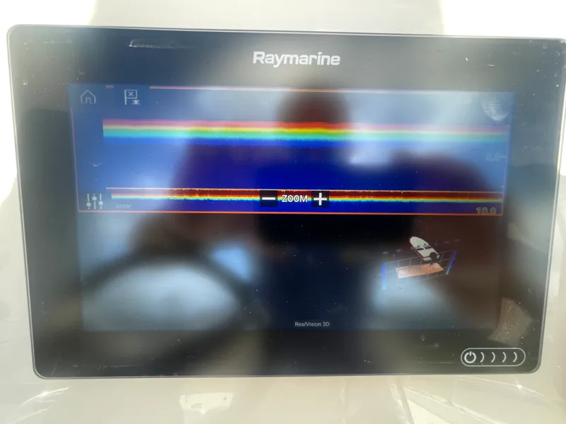 Slide: The Image of Boston Whaler 210 DAUNTLESS 2019 - 20