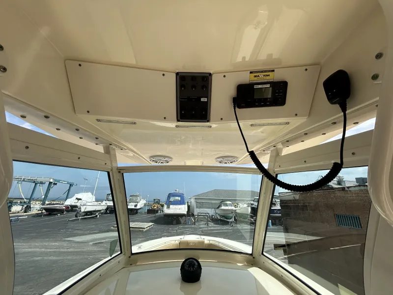 Slide: The Image of Scout 275 LXF 2018 - 16