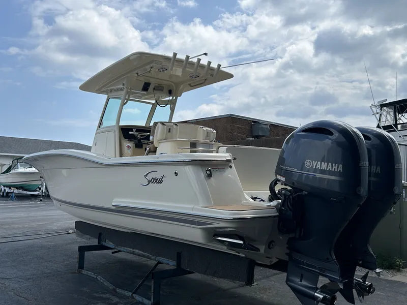 Slide: The Image of Scout 275 LXF 2018 - 3