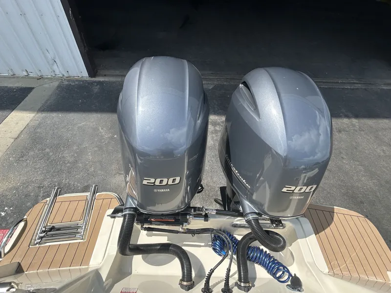 Slide: The Image of Scout 275 LXF 2018 - 4