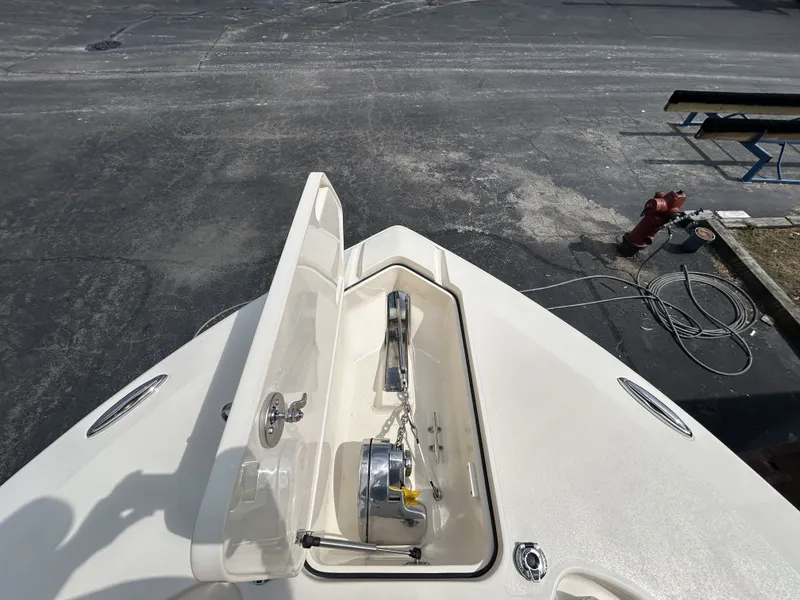 Slide: The Image of Scout 275 LXF 2018 - 5